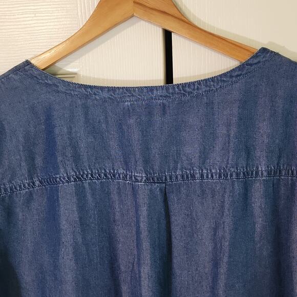 Jones New York Womens Chambray 1/2 Zip Top Size LG Roll Tab Tassle Pockets Soft - Picture 3 of 10